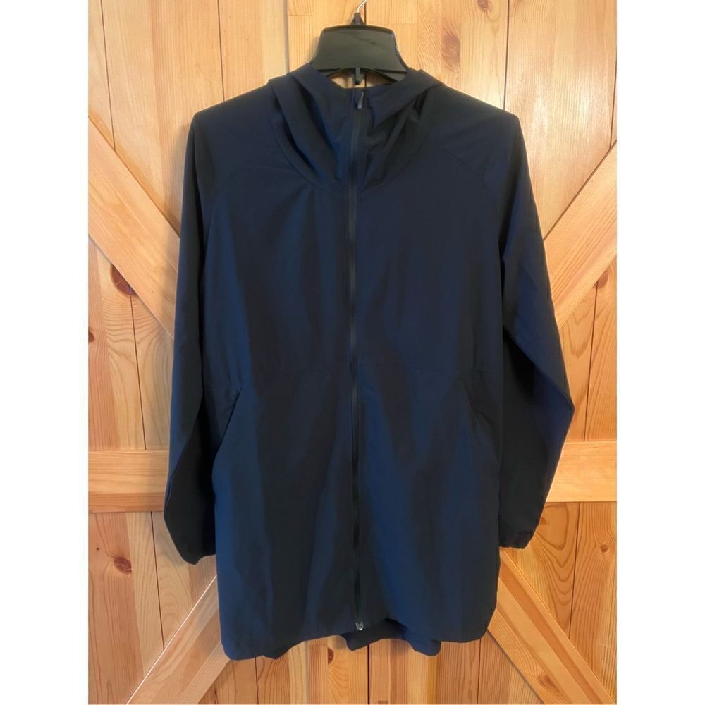 Merrell jacket windbreaker size S black zip up, zip pockets (1559)